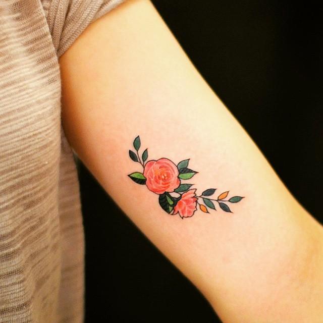 70 Tatuagens de Rosas Lindas (as melhores fotos!)