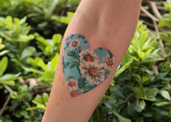 70 tatuagens de coração em variados estilos para você se inspirar