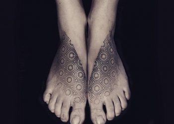 100 tatuagens no pé para você se inspirar e tatuar nesse local