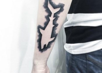 70 tatuagens de tubarão que simbolizam esse animal feroz