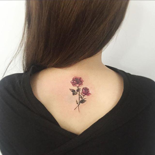 Resultado de imagem para Tatuagens Femininas nas Costas