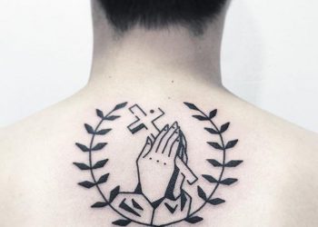 80 tatuagens religiosas com fotos e desenhos incríveis para você