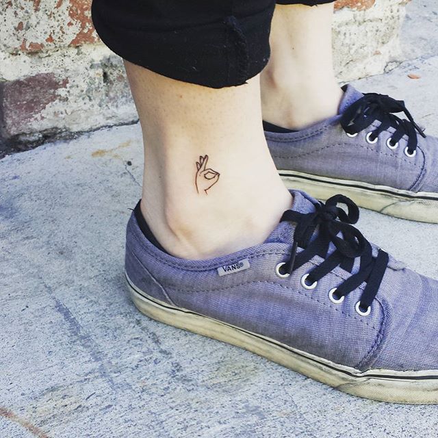 Tatuagem no tornozelo delicada: para quando te perguntam como você está
