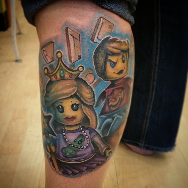 Desenho de tatuagem Lego, colorida e criativa.