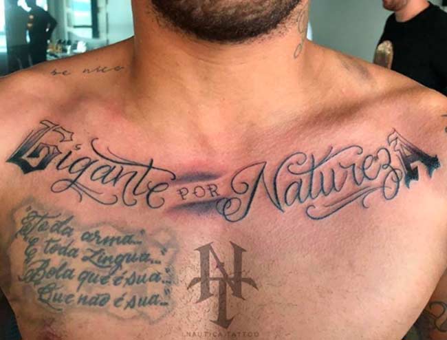 Tatuagens do Neymar no peito