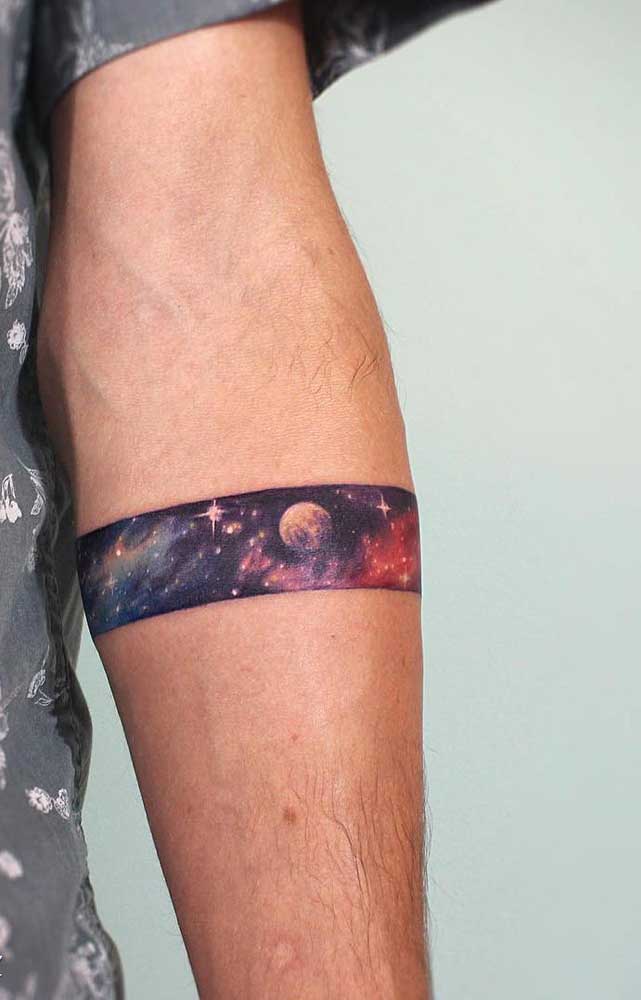 Olha que tatuagem linda para fazer no antebraço.