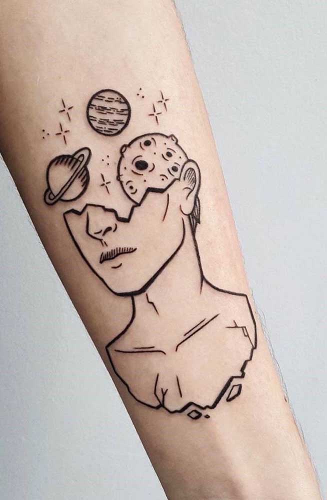 Para fazer uma tatuagem é preciso ter bastante criatividade.