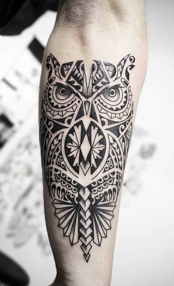 A coruja é um dos principais símbolos da cultura maori, não é à toa que muita gente opta em fazer uma tattoo com ela.