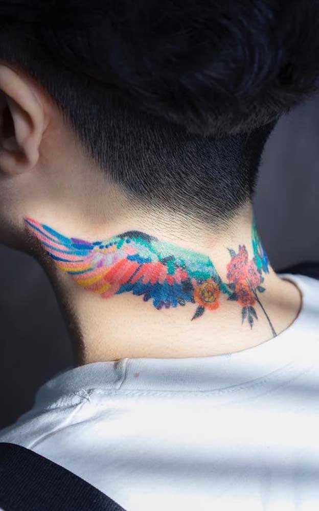 Agora se você não tem nenhum problema em fazer uma tatuagem que apareça, prefira as figuras coloridas.