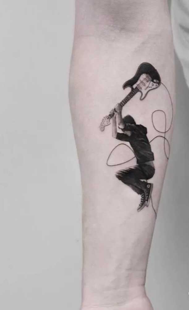 Que tal fazer uma tatuagem tumblr masculina inspirada em algo que represente algumas coisas para você?