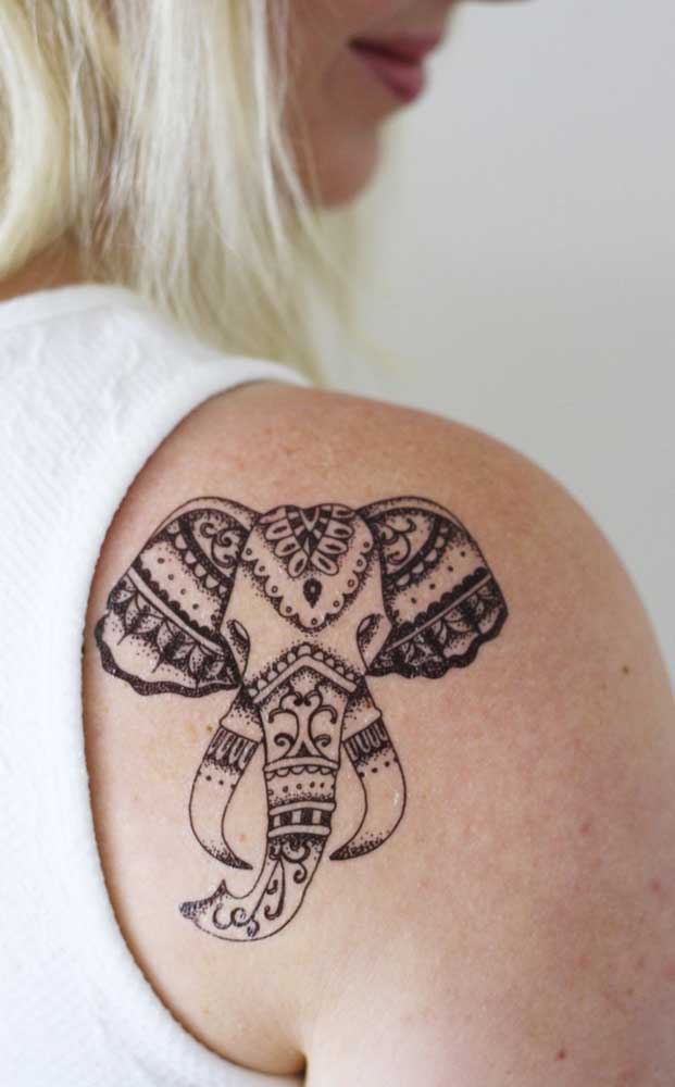 O que acha de escolher o elefante como o símbolo indiano para a sua tattoo?