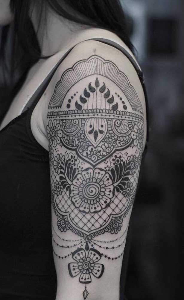Olha que desenho fantástico para fazer como tatuagem feminina no ombro e braço?