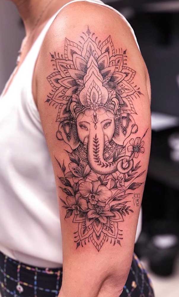 Tatuagem Indiana símbolos, desenhos, onde tatuar e fotos