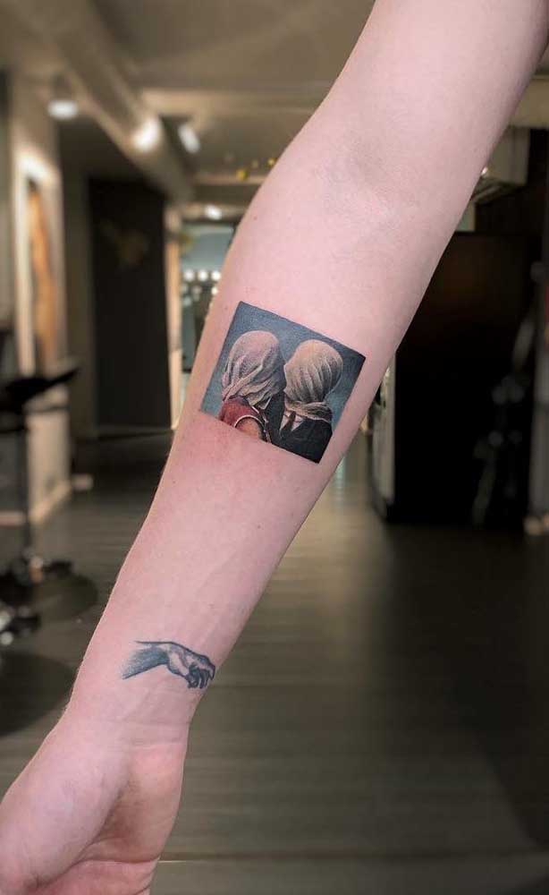 Aposte em uma tatuagem realista que represente você.