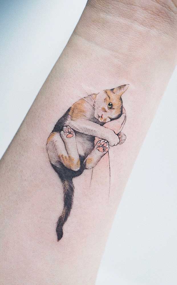 O que acha de fazer um tattoo com o desenho do seu gatinho?