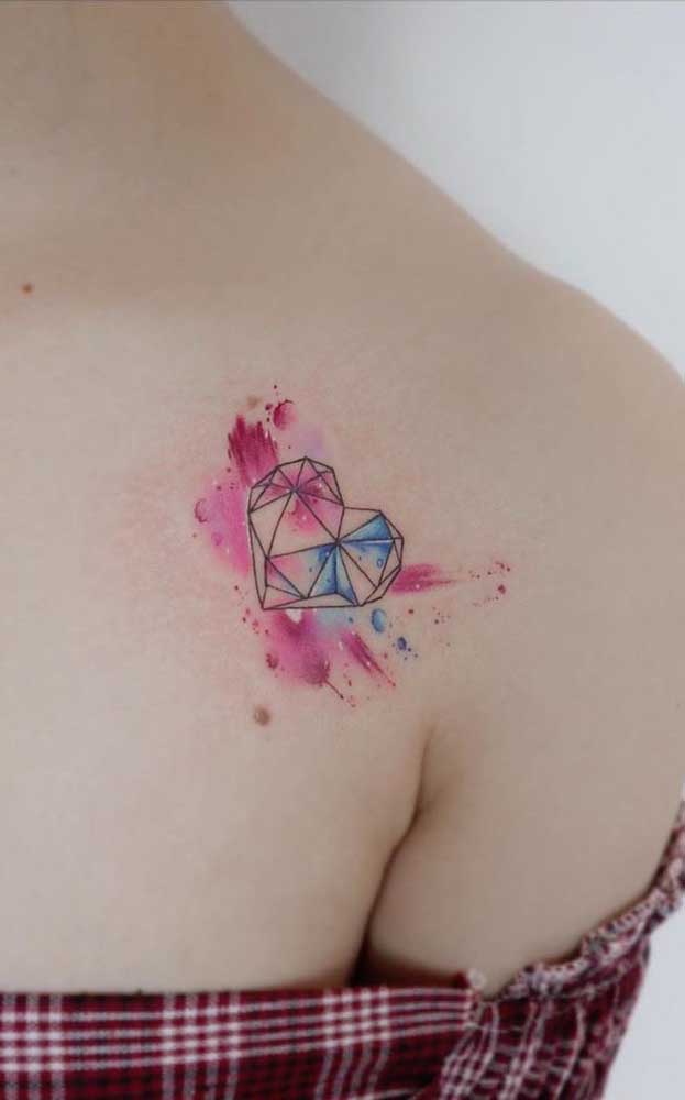 Olha que linda tatuagem aquarela coração.