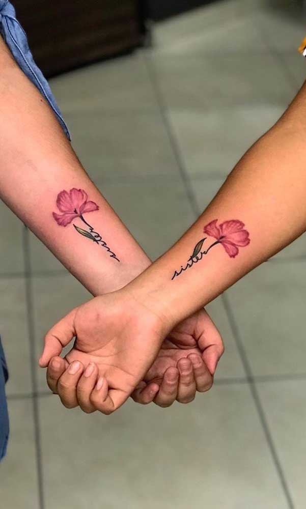 Olha essa tatuagem para irmãs fazerem juntas
