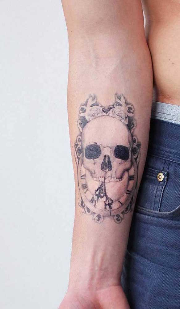 O relógio pode significar a morte para algumas pessoas.
