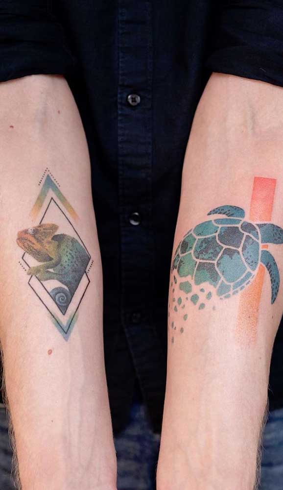 Mas que tal fazer algo mais chamativo com a tatuagem geométrica colorida?