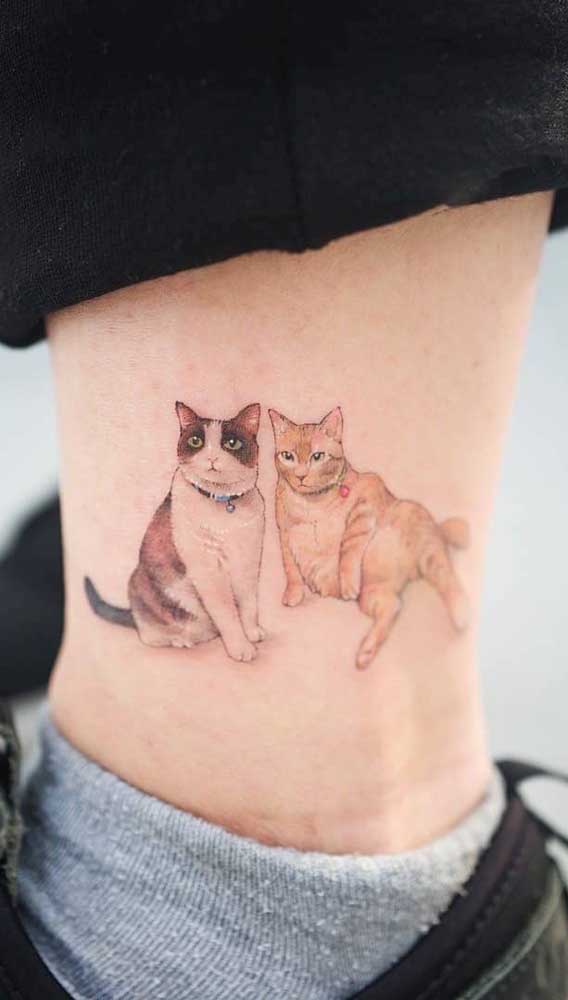 Uma boa forma de homenagear seus animaizinhos de estimação é fazendo uma tattoo fofa.