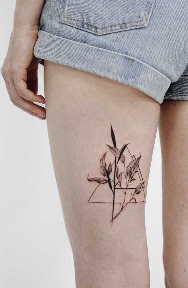 Flores são sempre bem-vindas na hora de fazer uma tatuagem