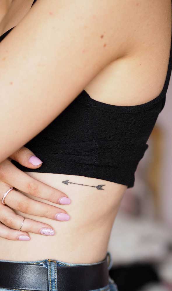 Tatuagem na costela dói? significados, cuidados e muitas