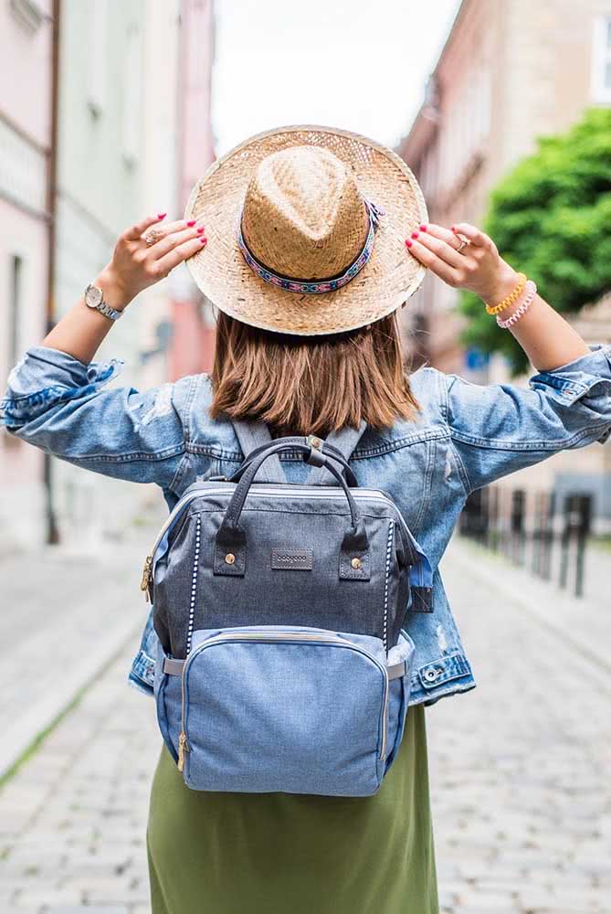 Não se esqueça de separar uma mochila com tudo o que precisa para relaxar e conhecer novos lugares na sua viagem.