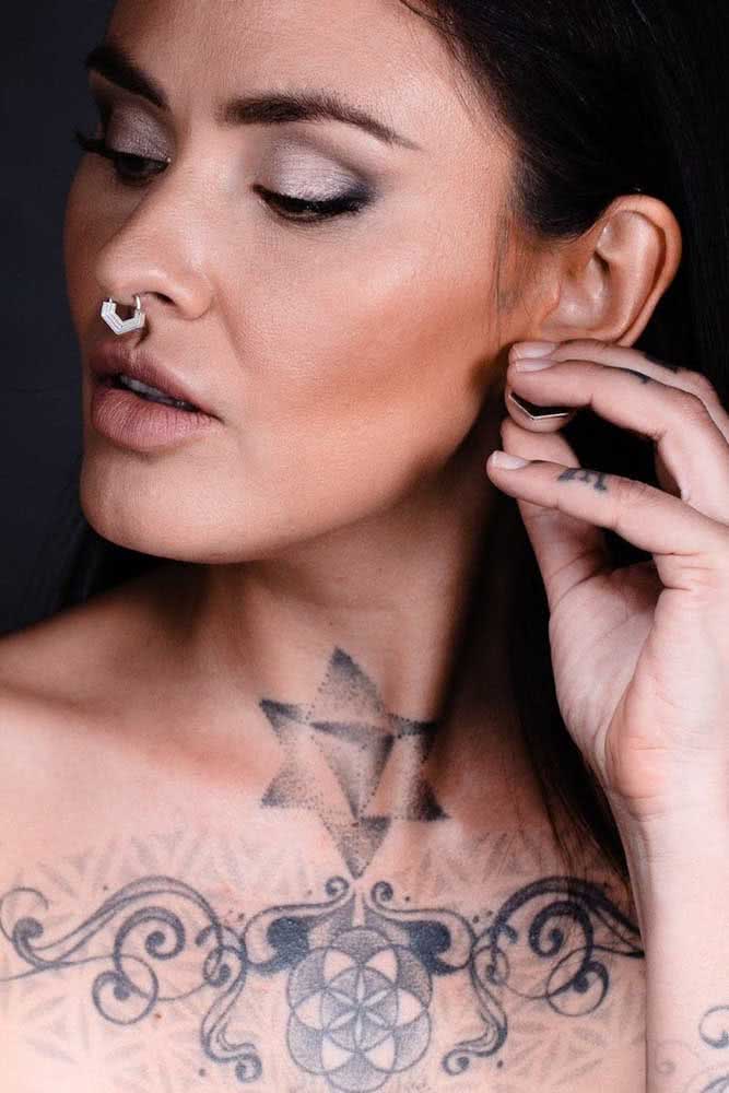 Hoje em dia, o piercing no septo vai muito além da argolinha (imagem: Etsy)