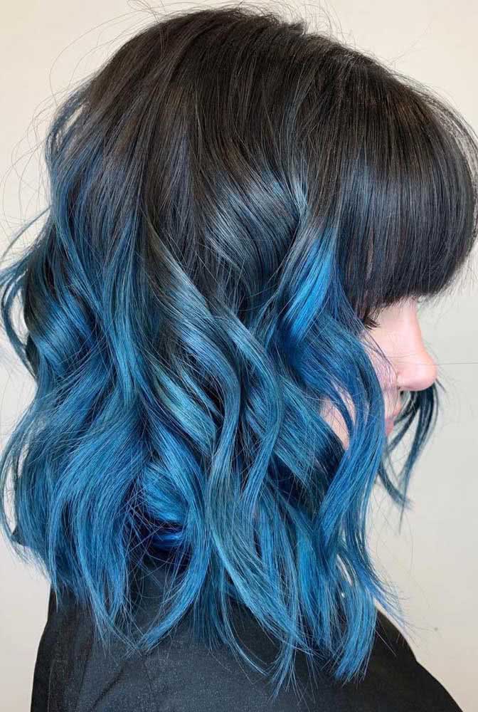 Cabelo azul com franja!