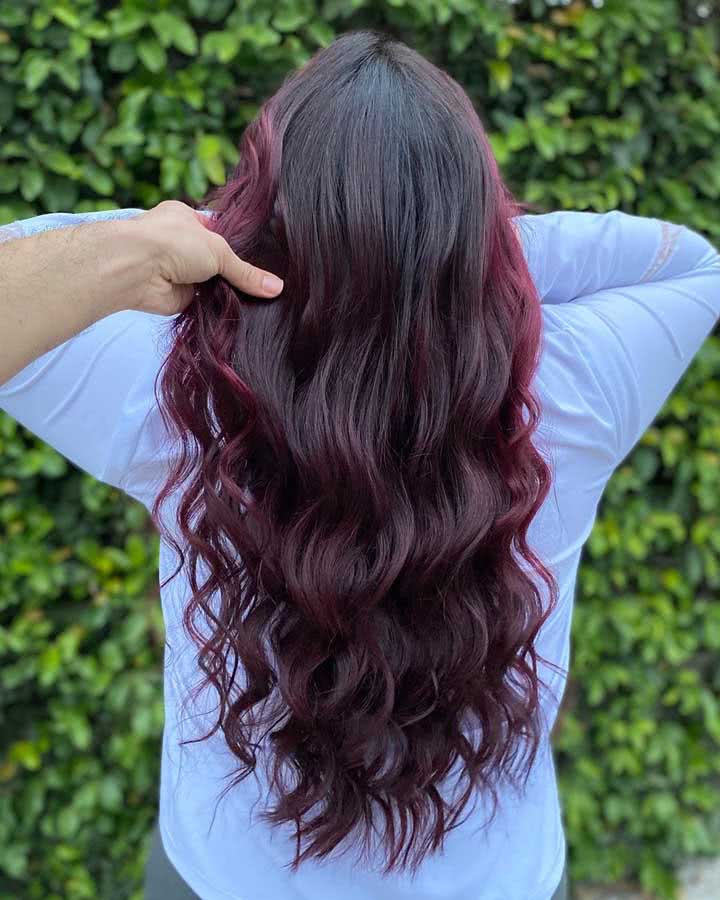 Na hora de usar o babyliss no cabelo marsala lembre-se de passar um protetor térmico 