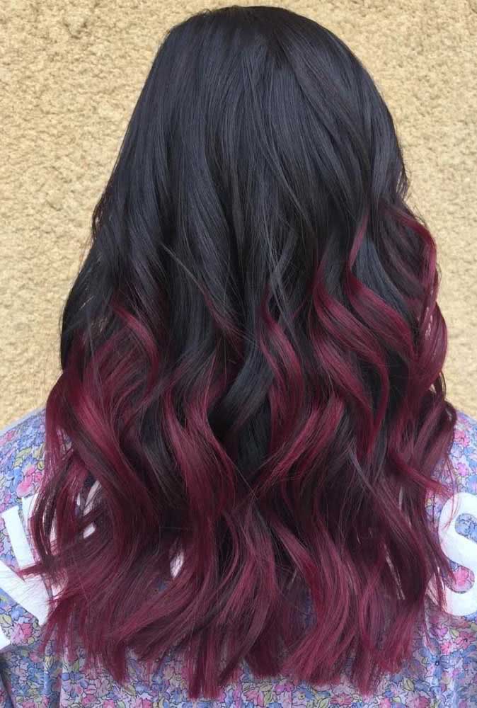 Mechas californianas para o cabelo marsala