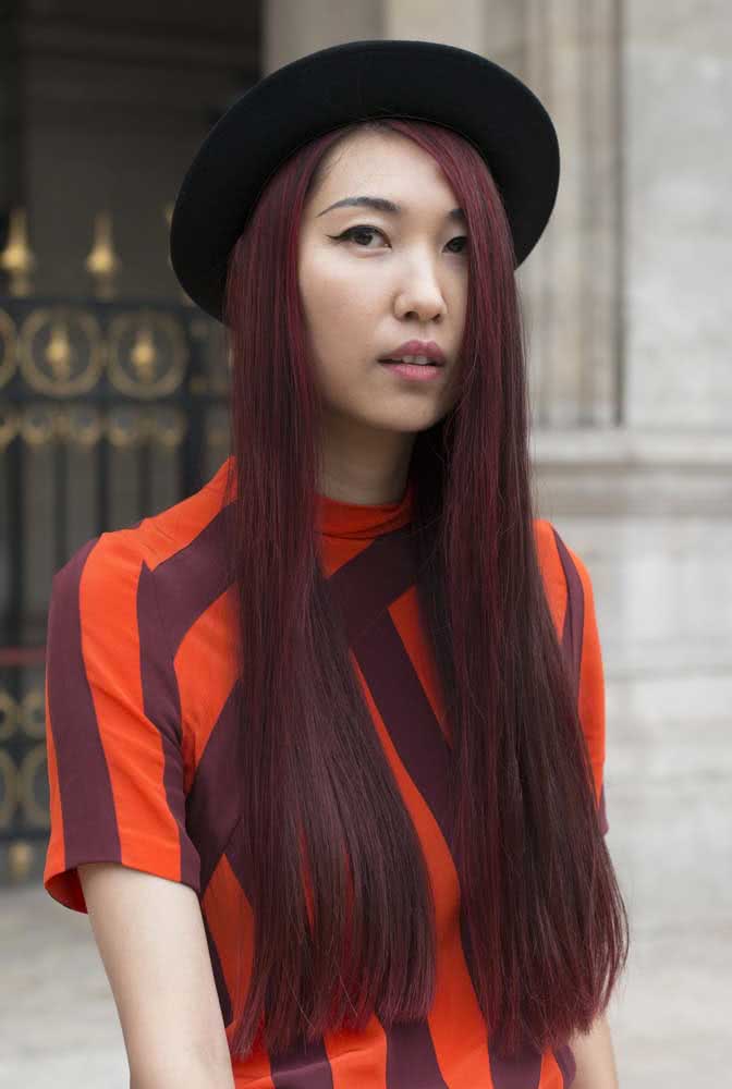 Cabelo marsala para as garotas orientais que querem um visual estiloso