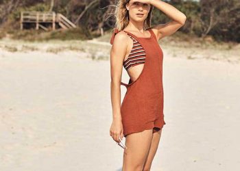 Saída de praia: 50 ideias que são tendência para você se inspirar e usar