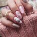 Unhas decoradas rosa: veja 45 ideias e tendências para usar a cor no esmalte
