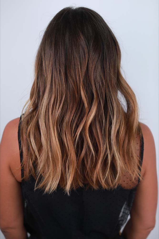 Mais uma ideia de californianas em duas cores em cabelo longo reto.