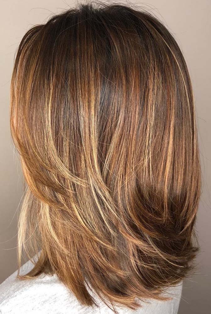 Cabelo médio repicado em camadas: cuide bem das pontinhas