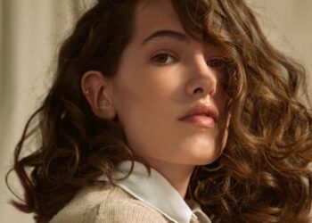 Long bob cacheado: tipos e 50 ideias de penteados com fotos