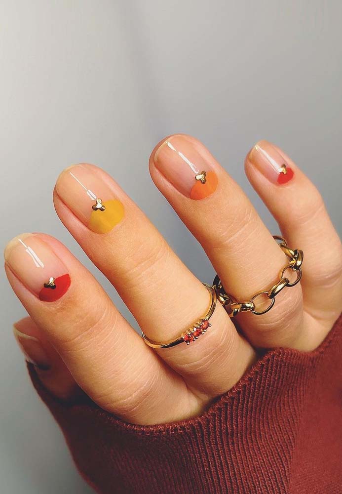 Unhas redondas simples, mas muito bem feitas