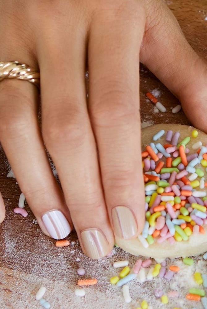 Para ter unhas redondas perfeitas lembre-se de lixá-las toda semana