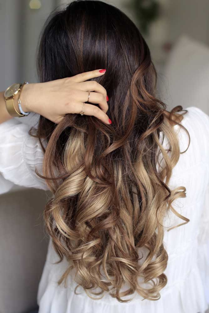 Fã de mechas californianas, esse cabelo é para vocês!