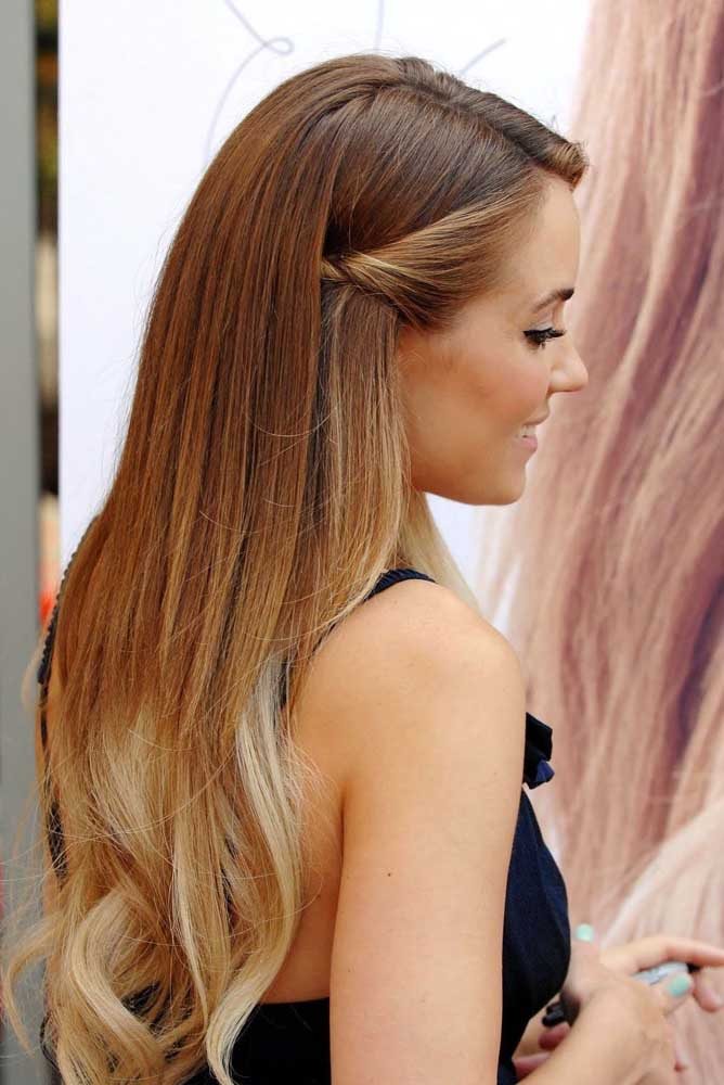 Um penteado simples para valorizar o cabelo longo liso
