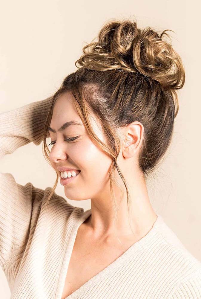 Coque de cabelo tipos, como fazer e 50 fotos para se inspirar