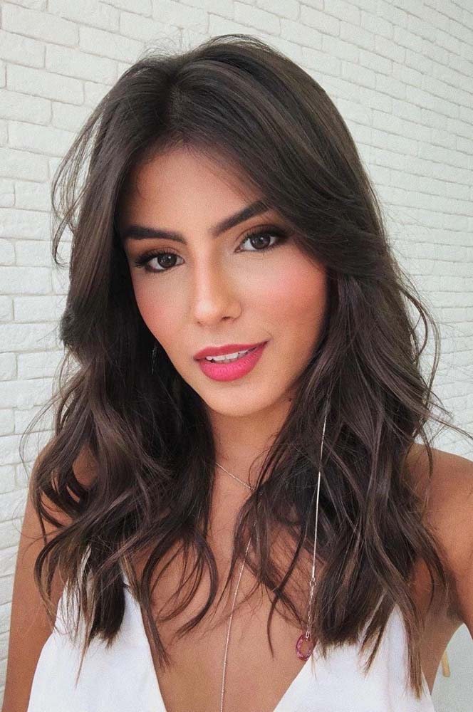 O cabelo médio também é perfeito para valorizar as ondas naturais