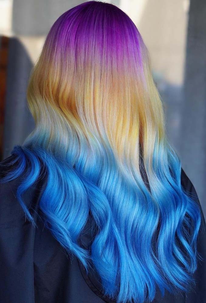 Tem coragem? Faça um mermaid hair e ouse com diferentes cores de cabelo